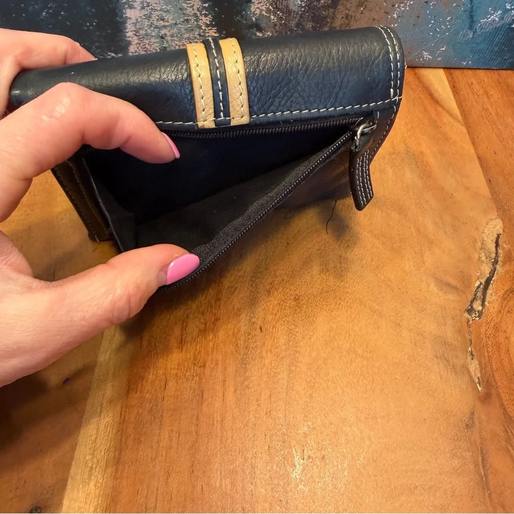 Vintage Minimalist Black‎ Pebbled Leather Continental Clutch Wallet (VGC)
